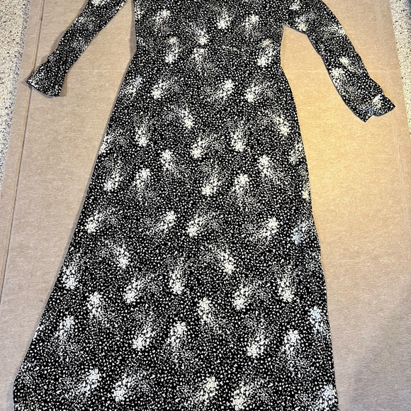 Lush Elegant Black & White Print Dress, M, mid calf length, lace up back - Picture 8 of 9